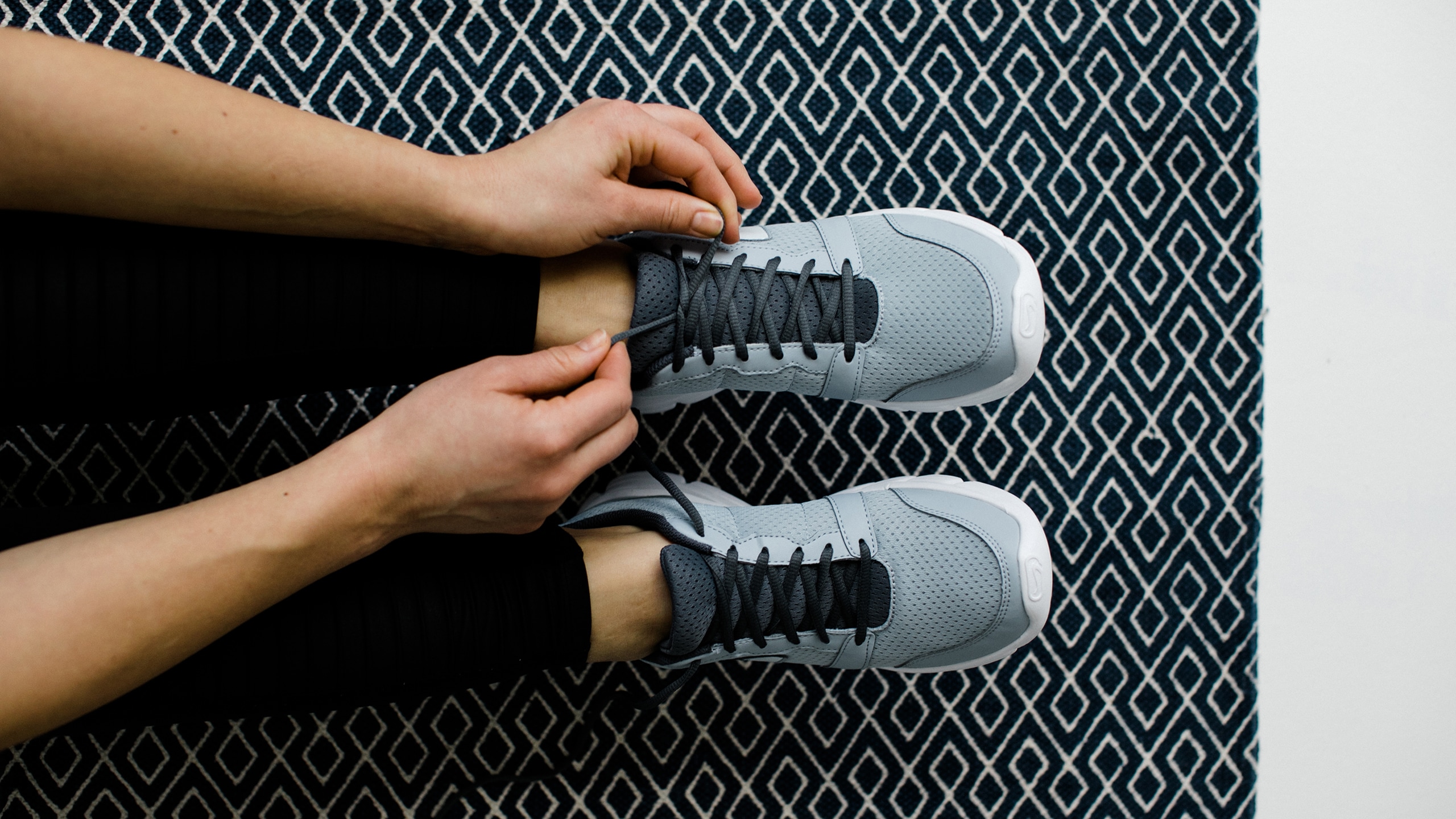 Passende Laufschuhe sind essentiell für ein erfolgreiches Workout.