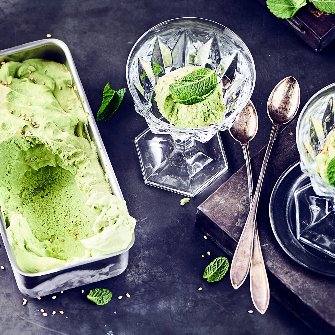 Avocadoeis mit Minze