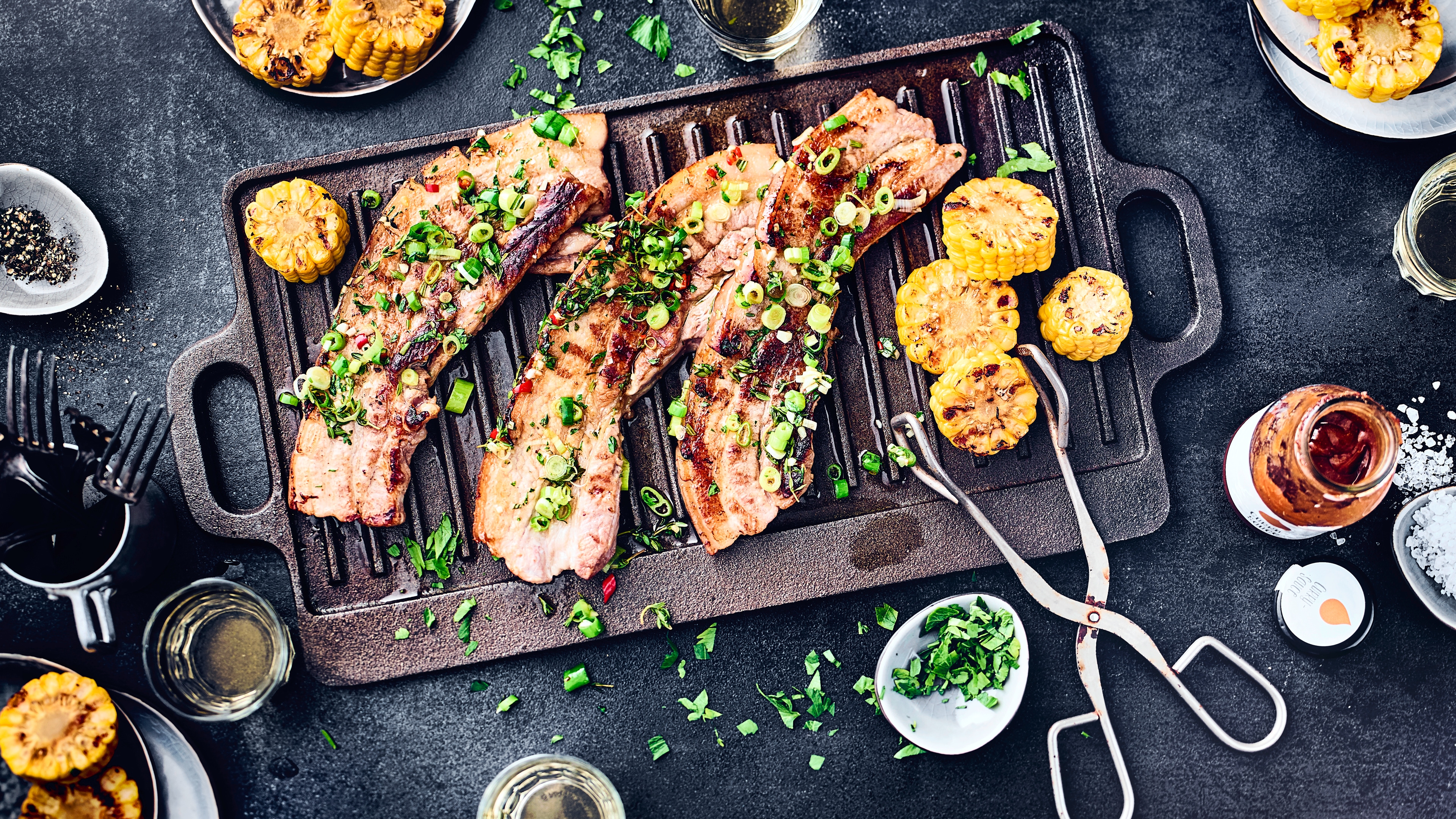 Gegrillter Schweinebauch