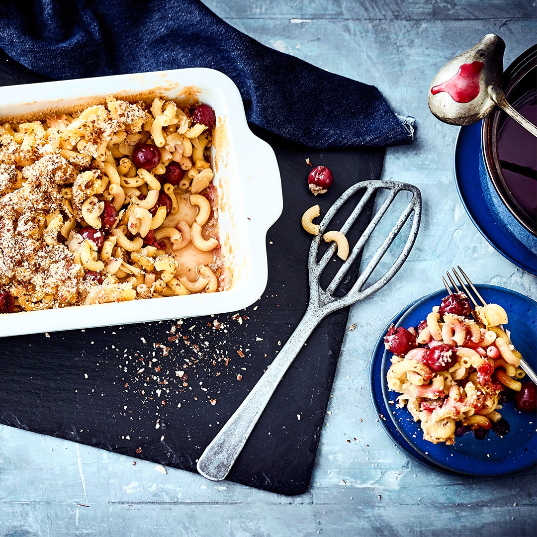 Süßer Nudel-Kirsch-Auflauf