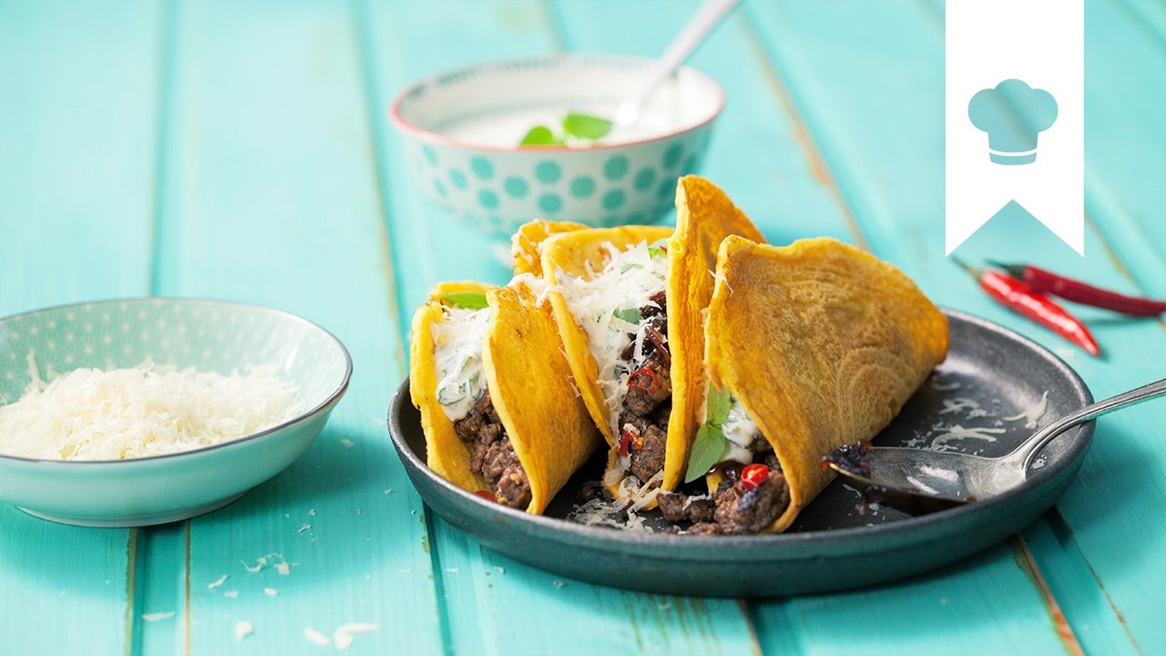 Rindfleisch-Tacos mit würzigem Zwiebelchutney.